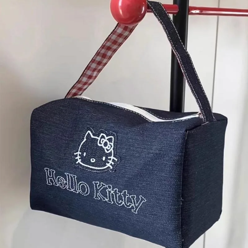 Beauty Makeup Edit - Hello Kitty Makeup Bag High Beauty