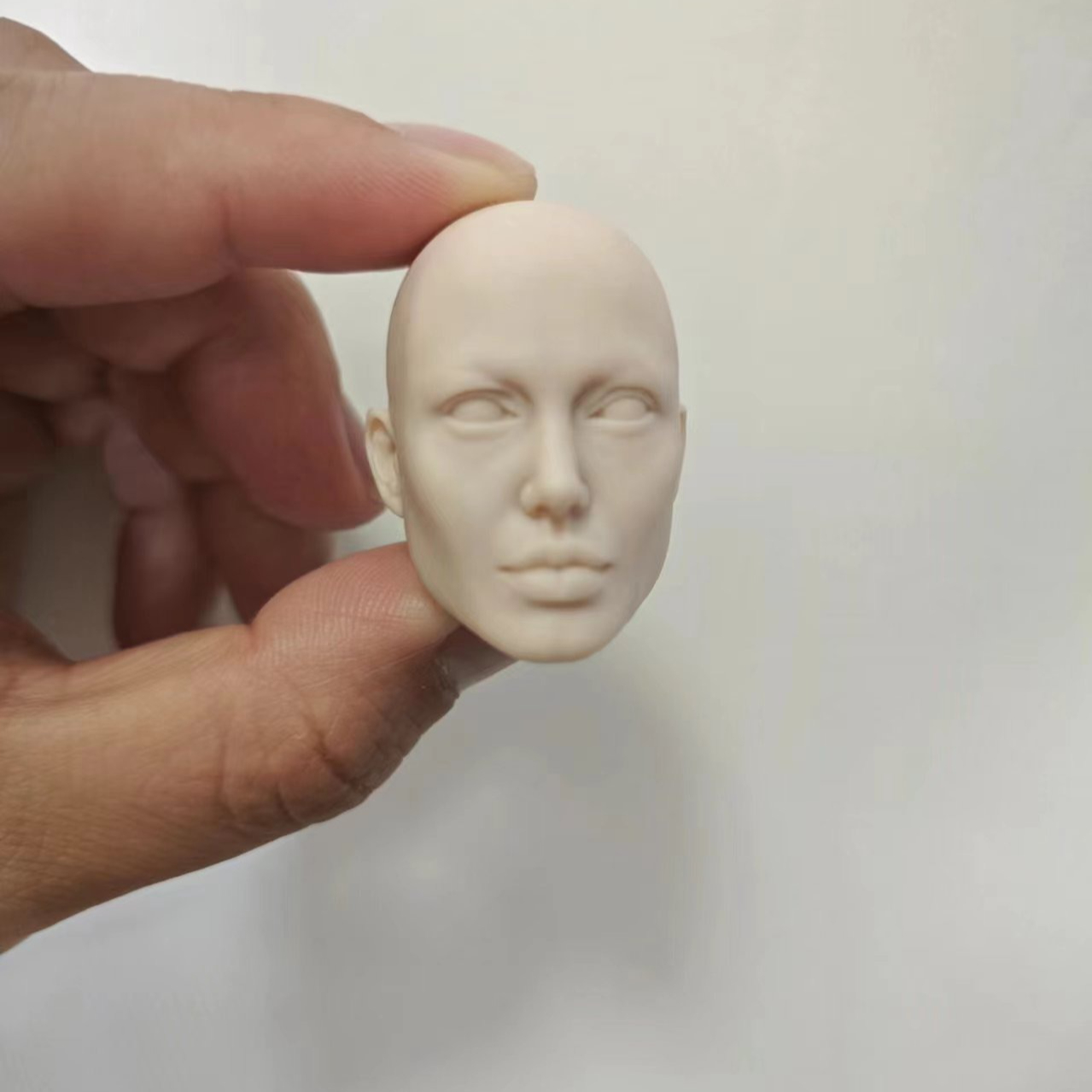 Beauty Makeup Edit - 1/6 Scale Unpainted European Beauty Head
