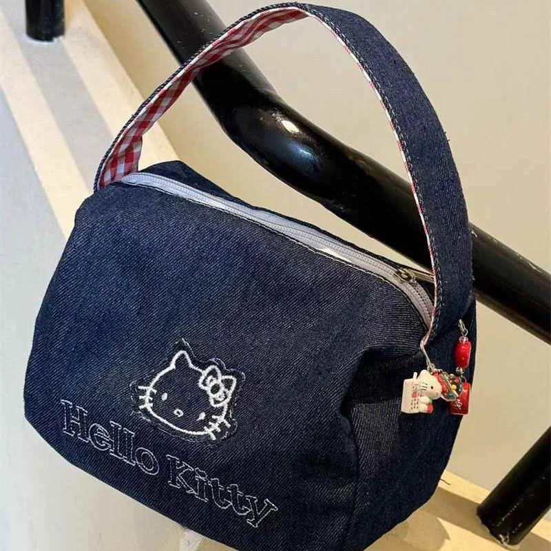 Hello Kitty Makeup Bag High Be - Beauty Makeup Edit reseña y precio